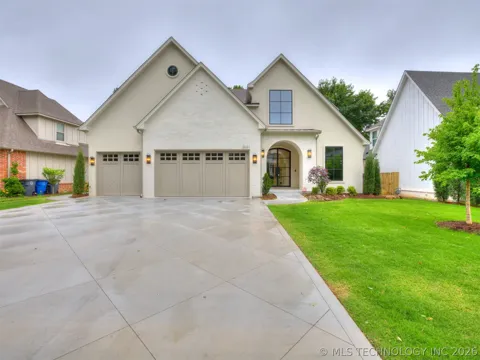 2631 S Florence Drive