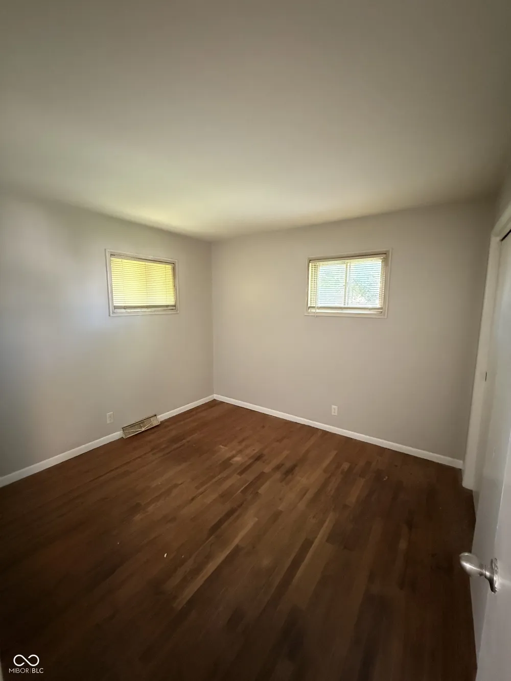 2173 Newcomer Lane Beech Grove, IN 46107