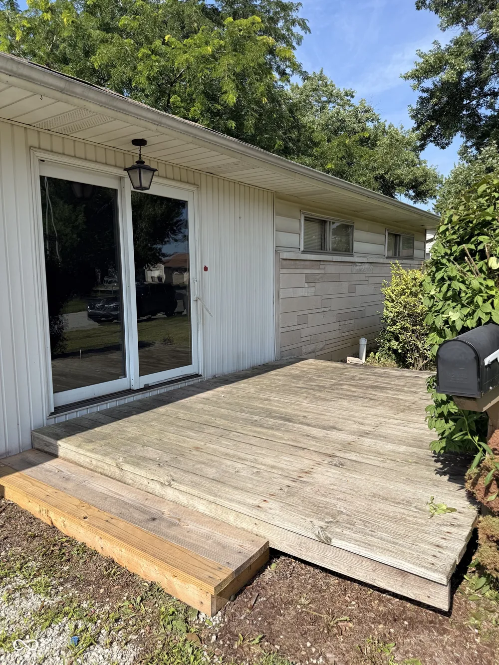 2173 Newcomer Lane Beech Grove, IN 46107
