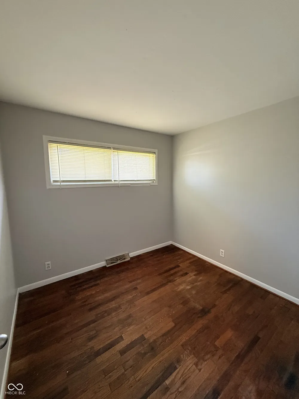 2173 Newcomer Lane Beech Grove, IN 46107