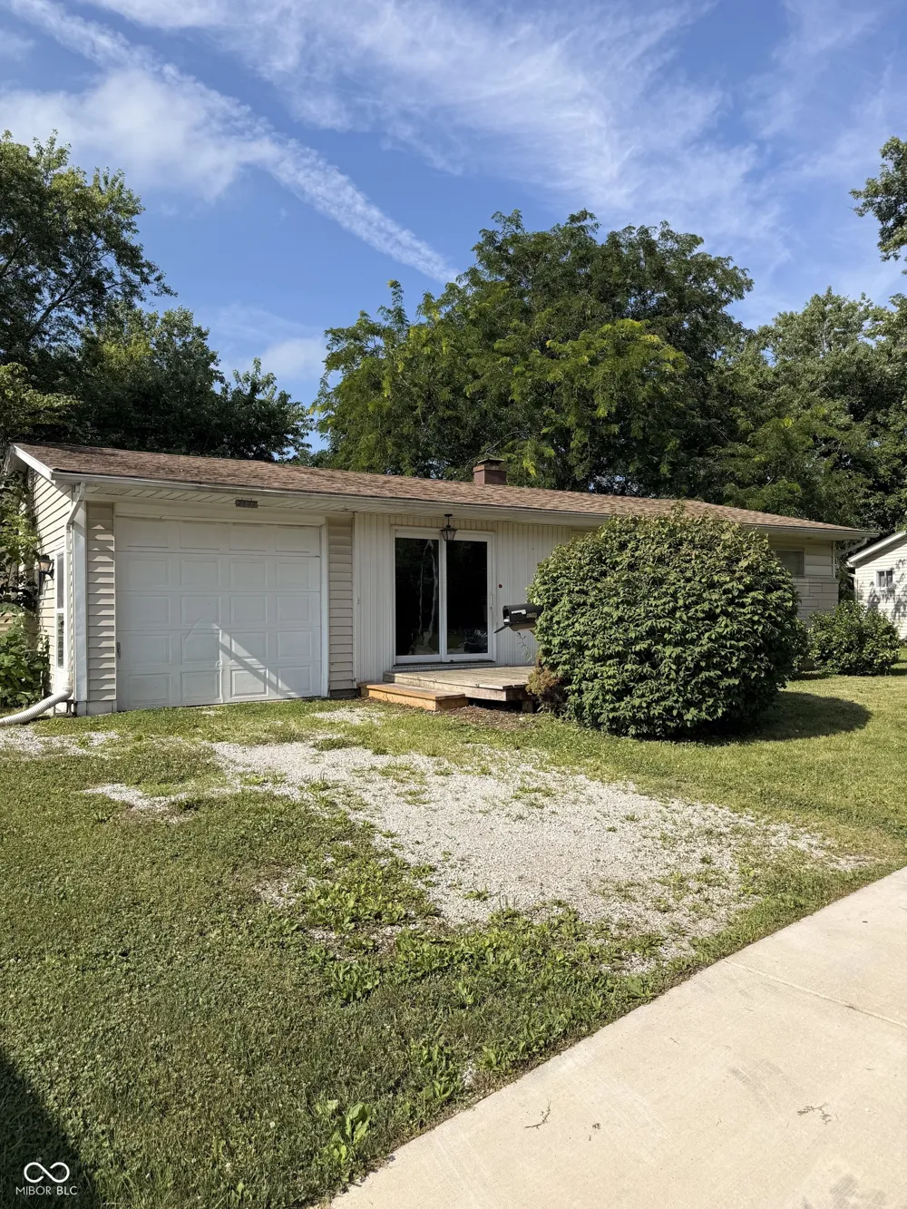 2173 Newcomer Lane Beech Grove, IN 46107