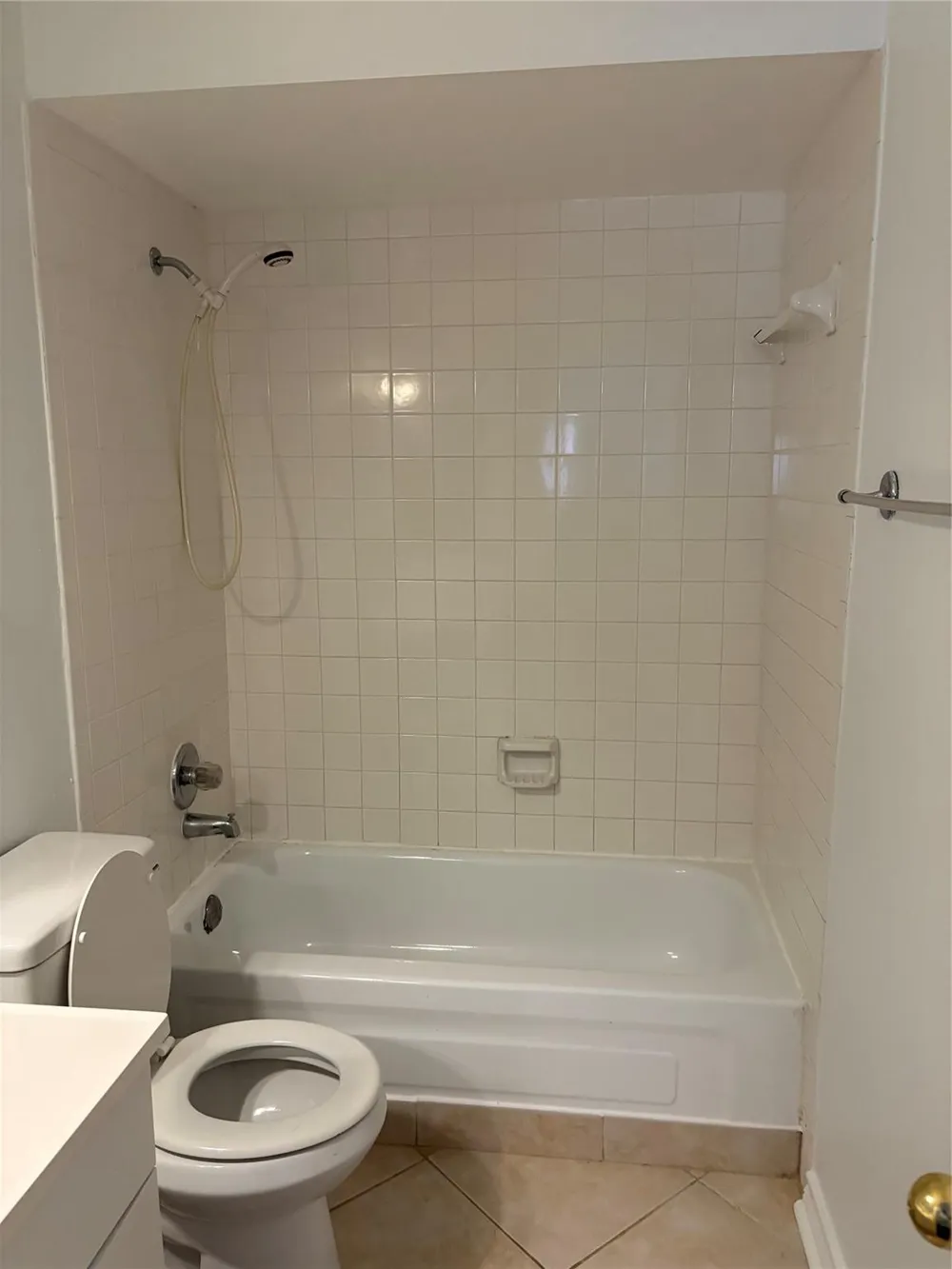 3220 69th Street #F2 Galveston, TX 77551