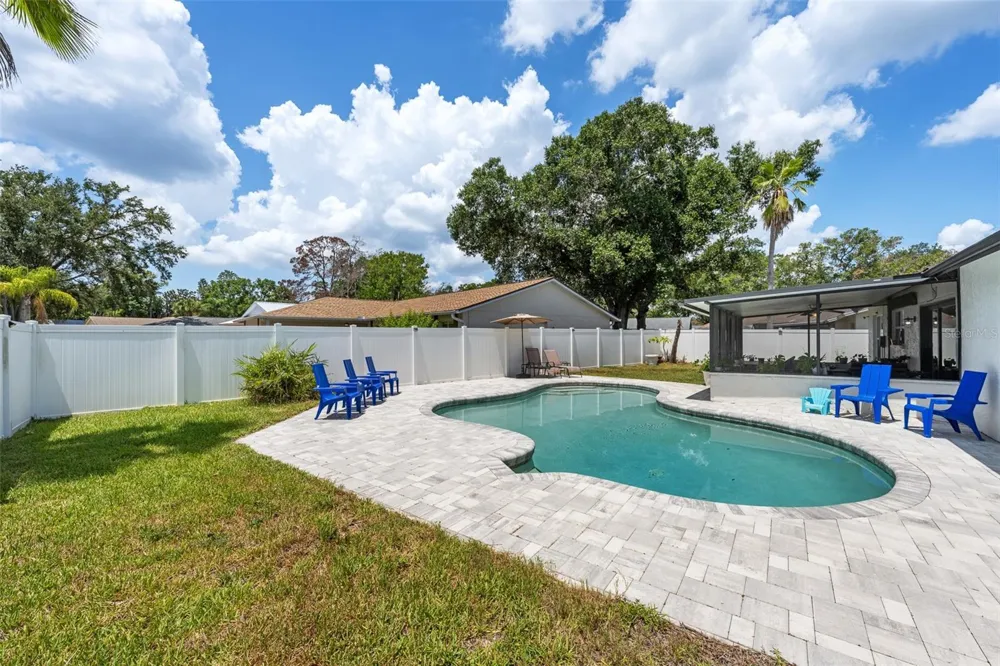 14018 CASCADE LANE Tampa, FL 33618