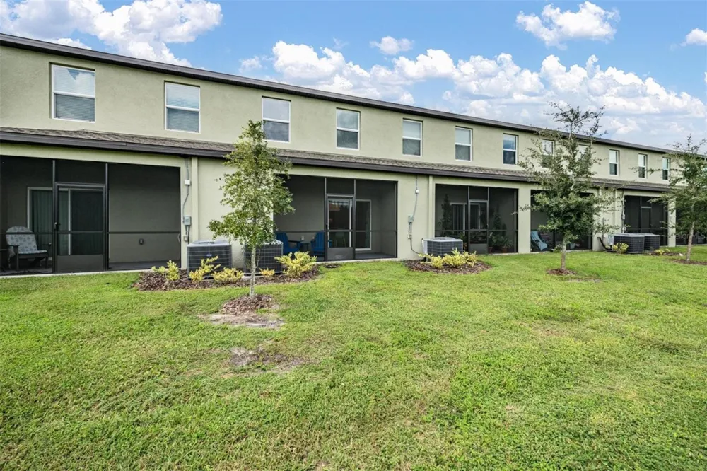 2166 GREAT SAPPHIRE LANE Lutz, FL 33558