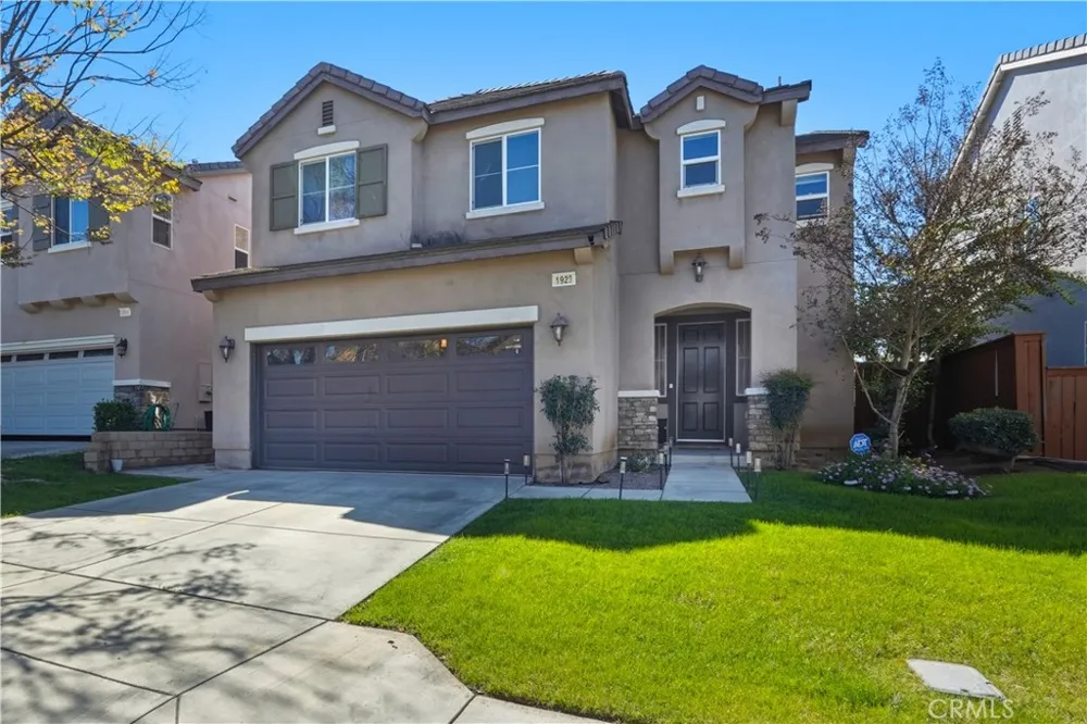 1923 Brockstone Drive Perris, CA 92571