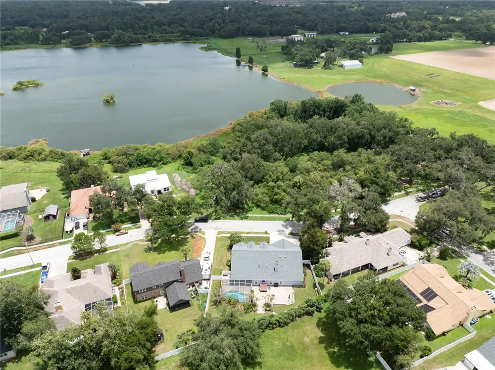 504 COVINGTON PARK STREET Seffner, FL 33584