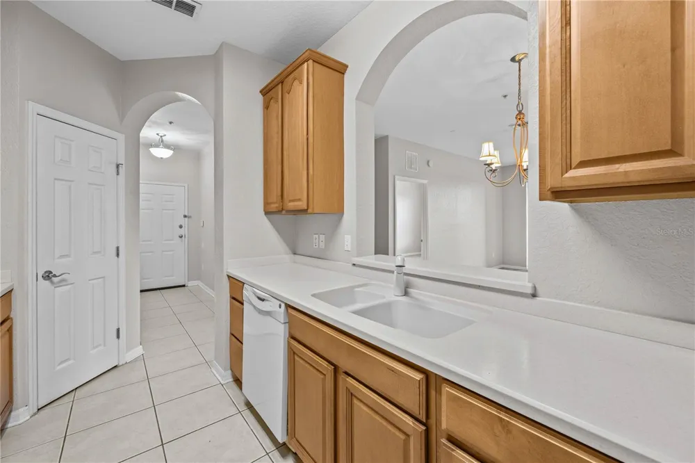 1351 VENEZIA COURT #301 Davenport, FL 33896