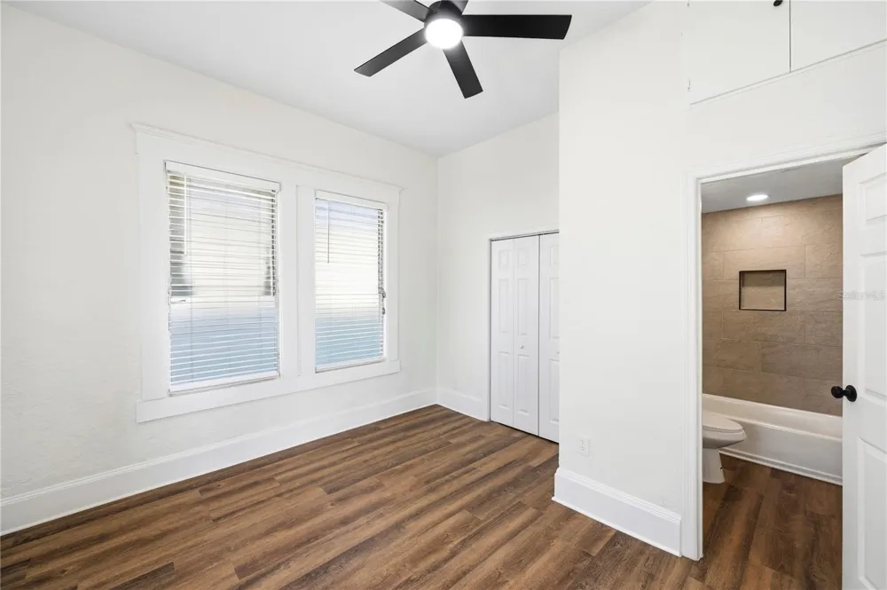 1404 E 26TH AVENUE Tampa, FL 33605