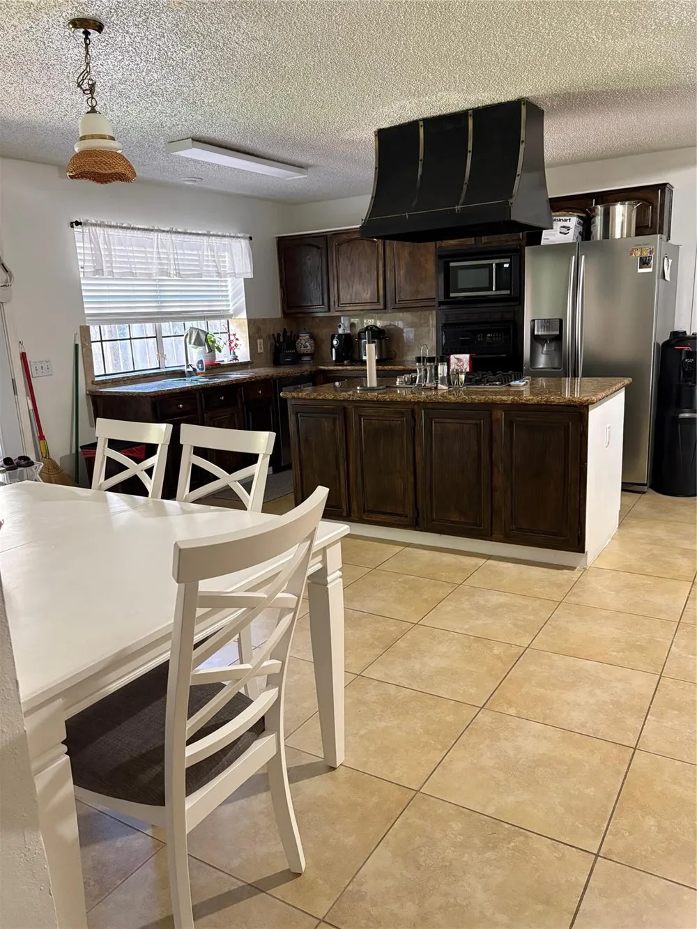 2319 Mill Creek Drive Sugar Land, TX 77478