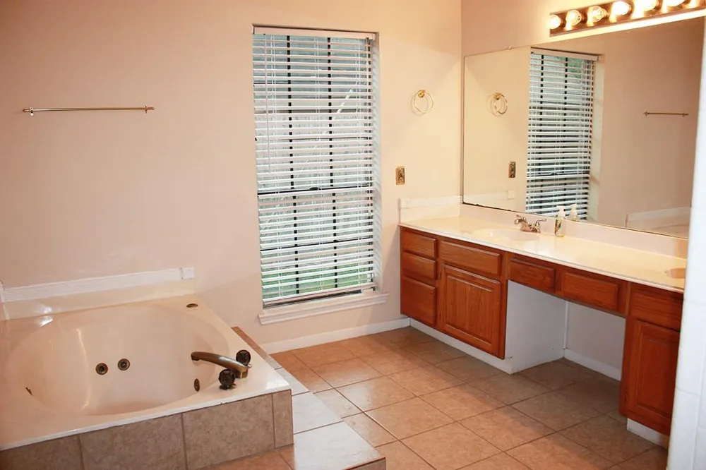 2319 Mill Creek Drive Sugar Land, TX 77478