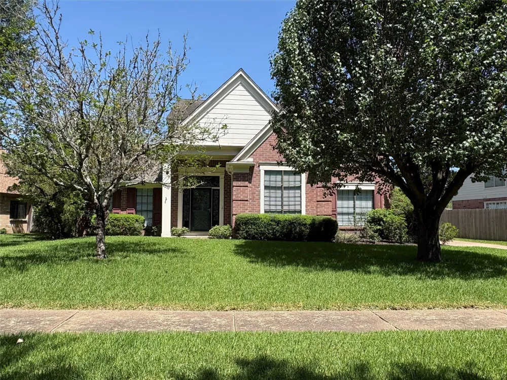 2319 Mill Creek Drive Sugar Land, TX 77478