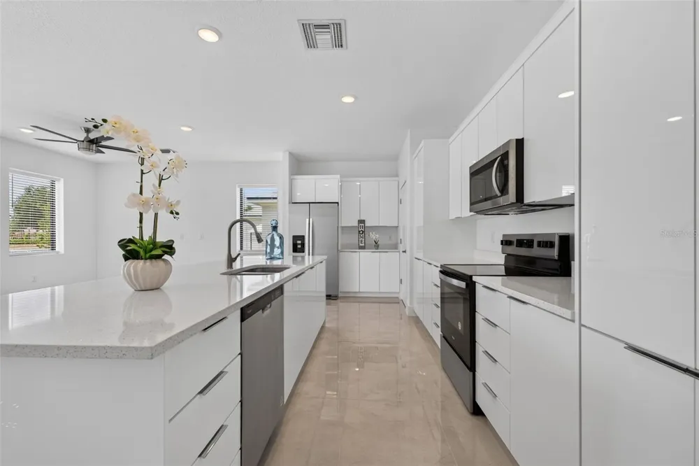 6336 CHORUS DRIVE Mascotte, FL 34753