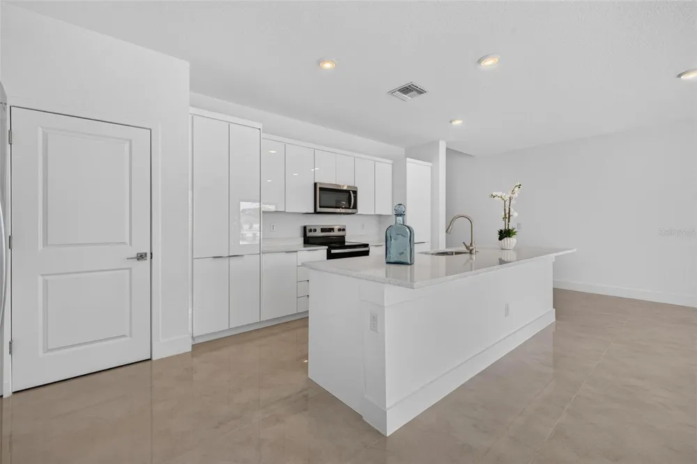 6336 CHORUS DRIVE Mascotte, FL 34753