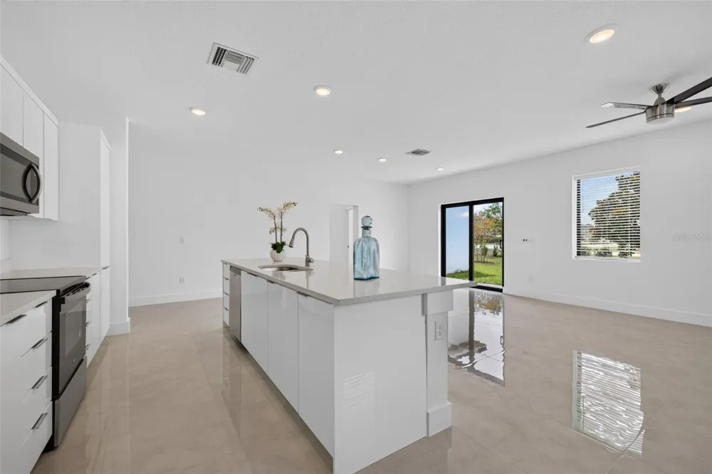 6336 CHORUS DRIVE Mascotte, FL 34753
