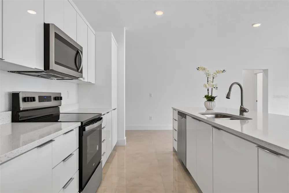 6336 CHORUS DRIVE Mascotte, FL 34753