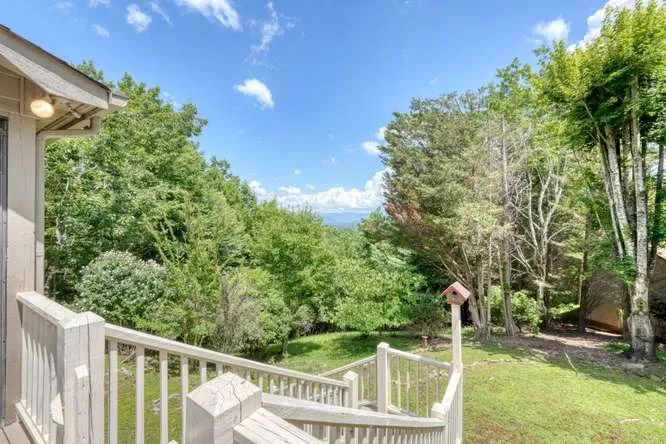 100 Sourwood Lane Hayesville, NC 28904