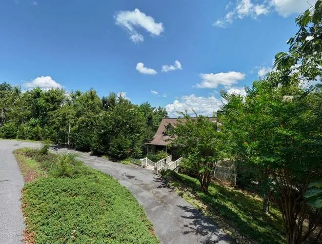 100 Sourwood Lane Hayesville, NC 28904