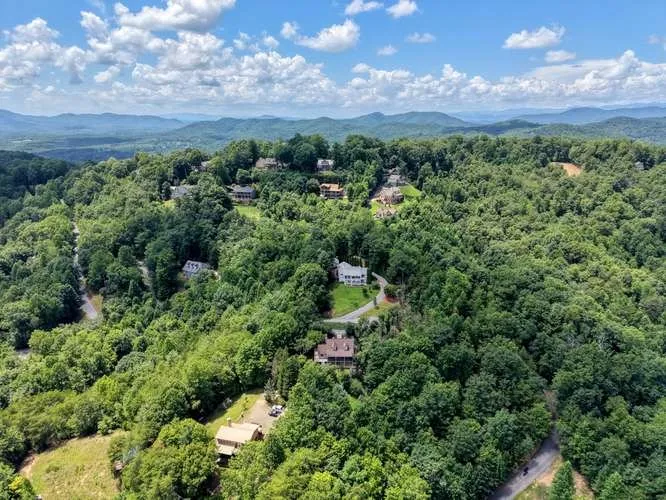 100 Sourwood Lane Hayesville, NC 28904
