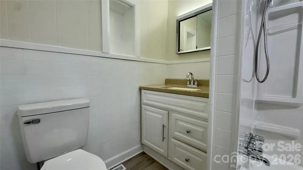 4934 E NC 10 Highway Catawba, NC 28609
