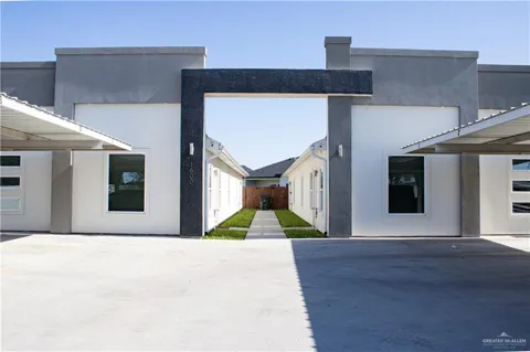 1600 Angelina Drive #2