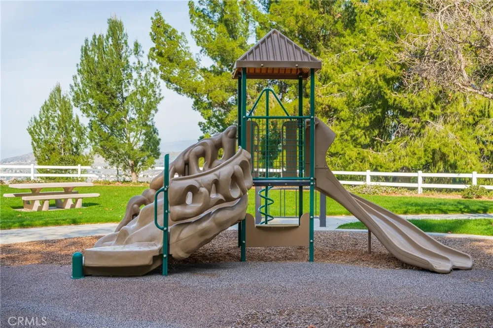 17073 Spring Canyon Riverside, CA 92503