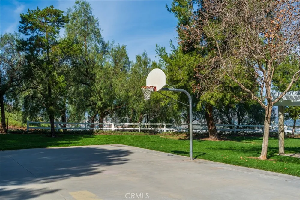 17073 Spring Canyon Riverside, CA 92503