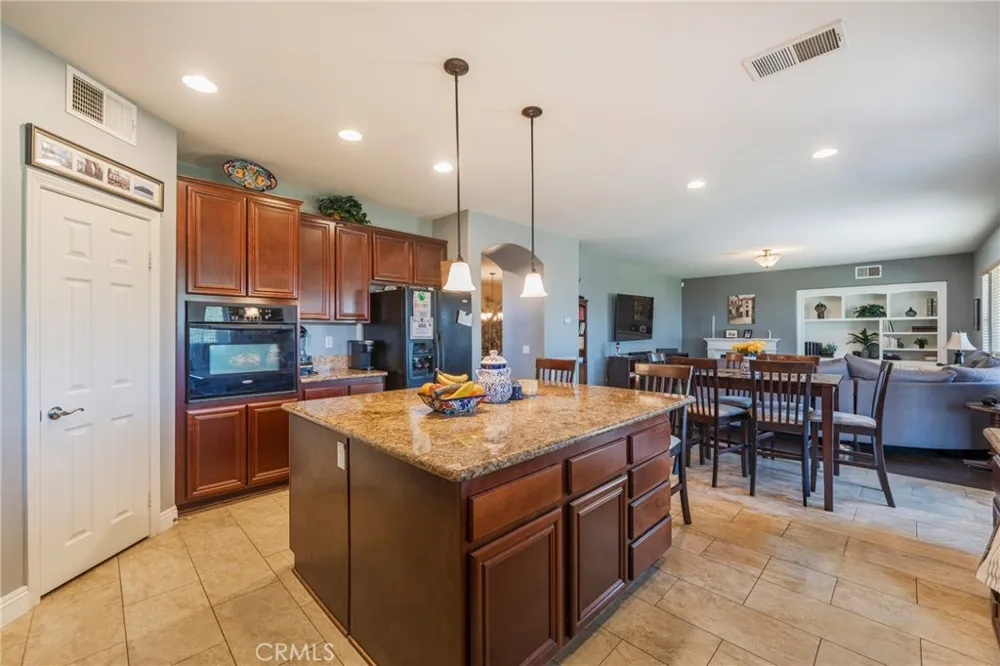 17073 Spring Canyon Riverside, CA 92503