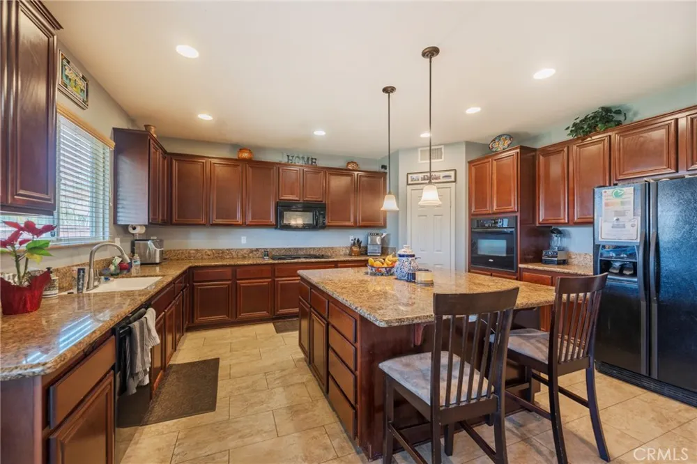 17073 Spring Canyon Riverside, CA 92503