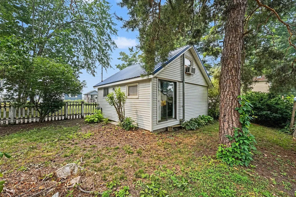 2644 Lansing Street Crystal, MI 48818