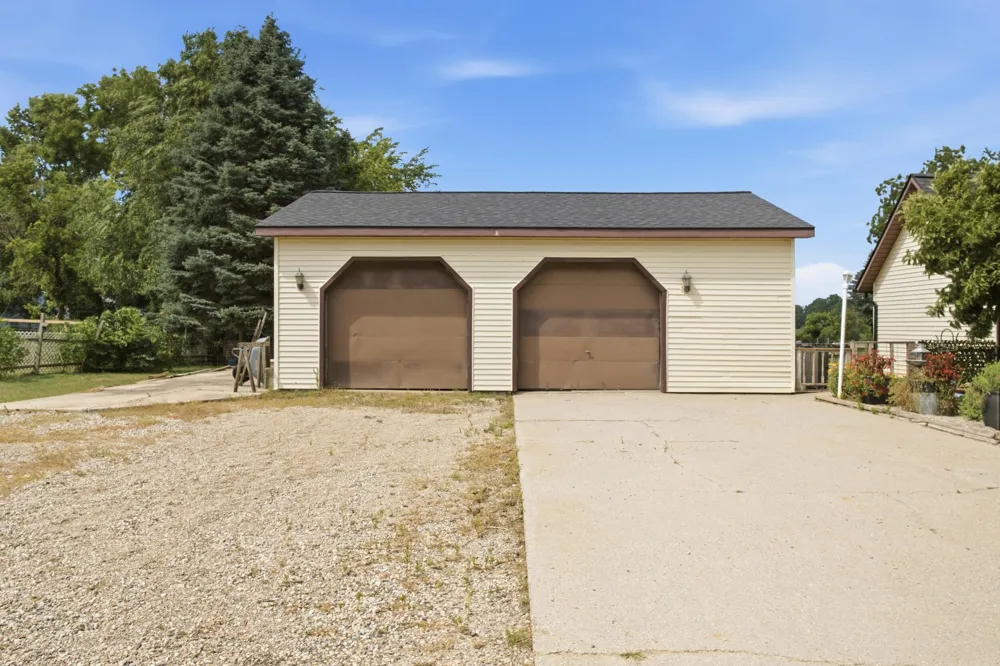 6113 E Musgrove Highway Sunfield, MI 48890