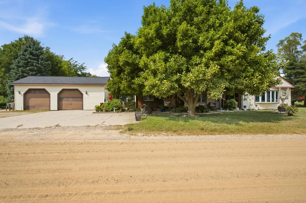 6113 E Musgrove Highway Sunfield, MI 48890