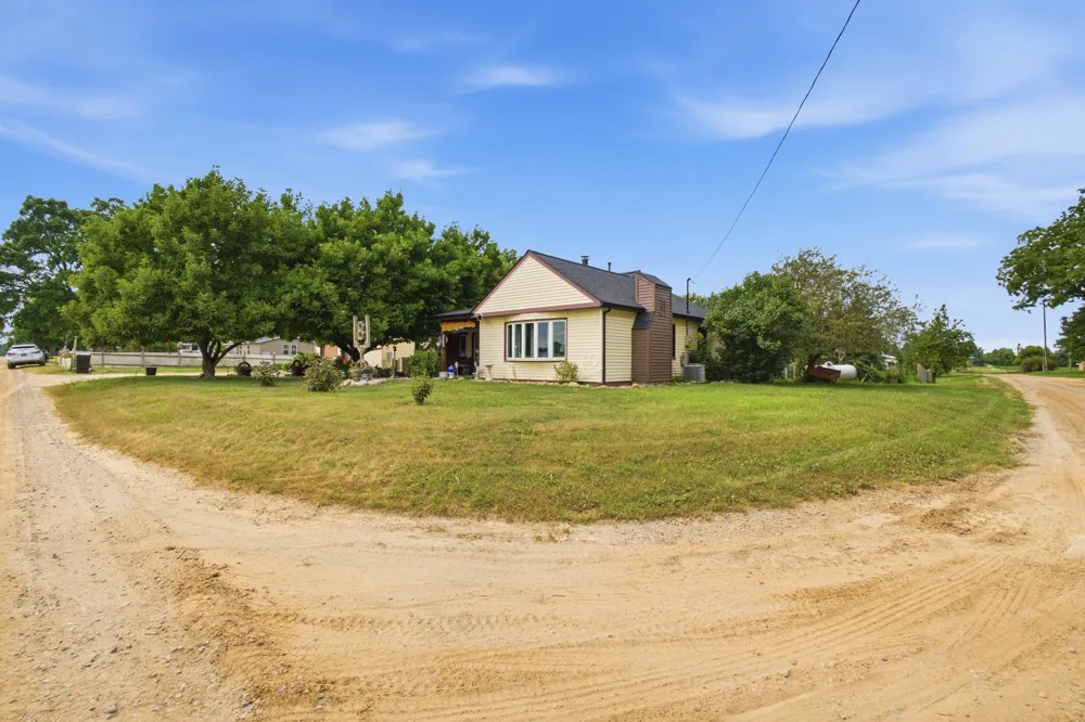 6113 E Musgrove Highway Sunfield, MI 48890
