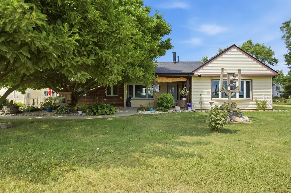 6113 E Musgrove Highway Sunfield, MI 48890