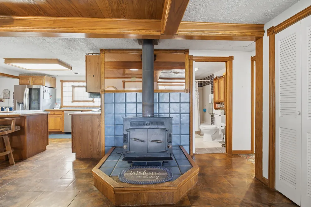 6113 E Musgrove Highway Sunfield, MI 48890