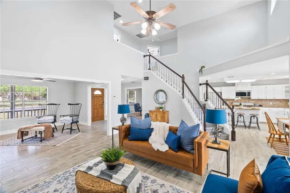 6009 King Trail Corpus Christi, TX 78414