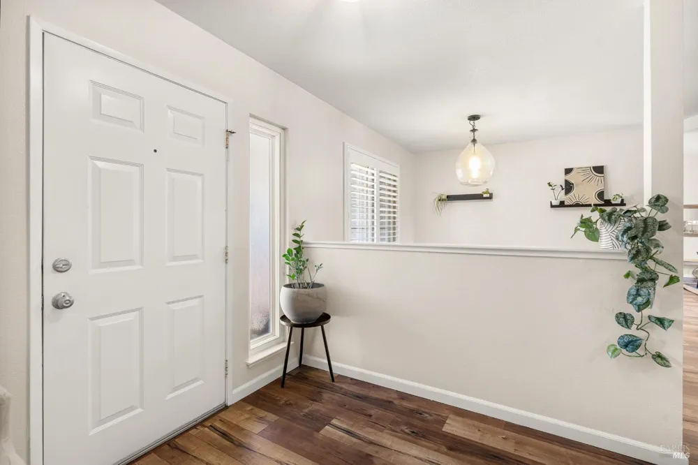 184 Brookdale Drive Vacaville, CA 95687