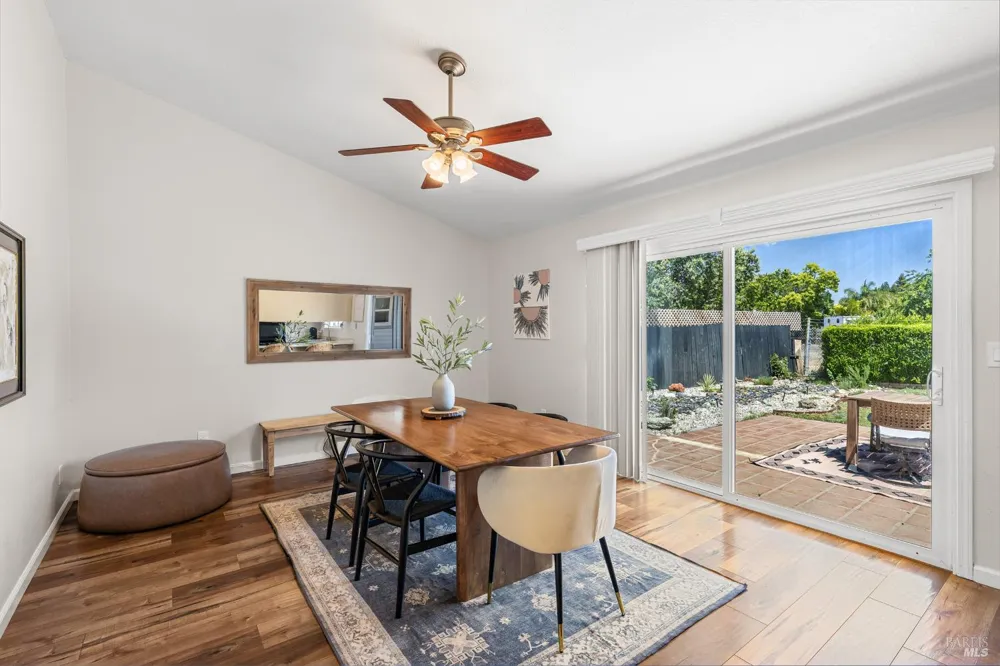184 Brookdale Drive Vacaville, CA 95687