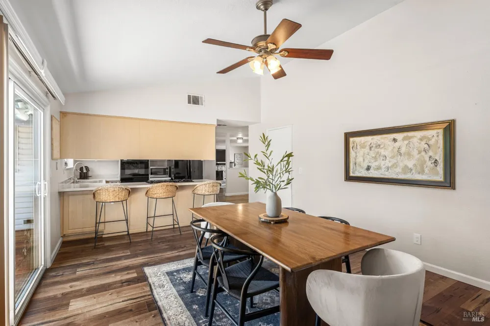 184 Brookdale Drive Vacaville, CA 95687