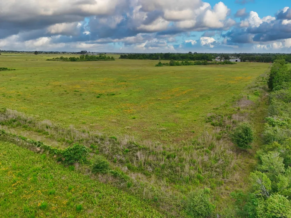 33753 Betka Road Waller, TX 77484