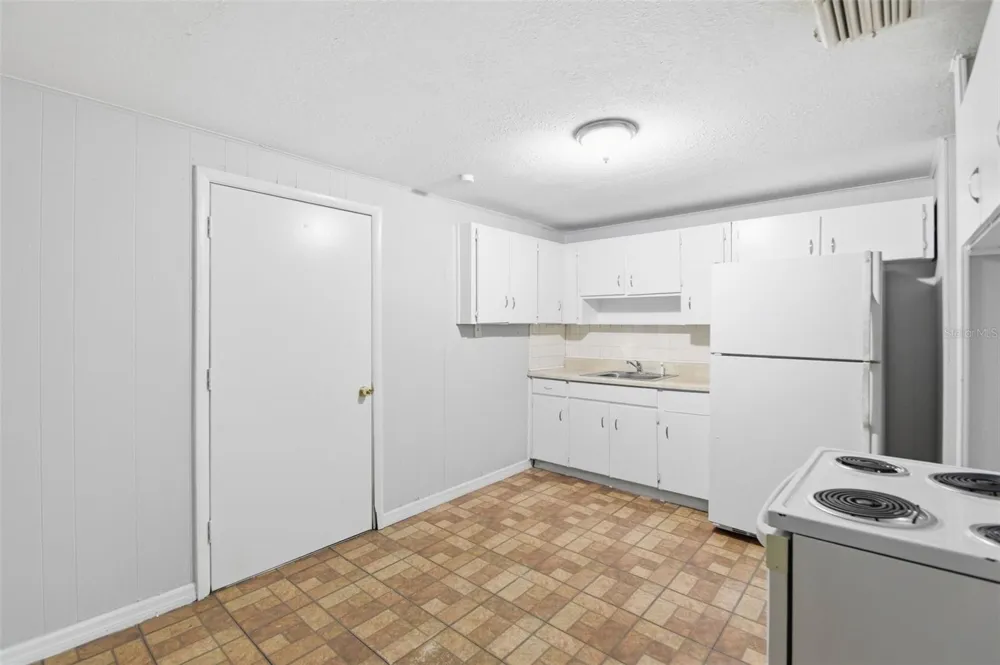 3008 43RD STREET Tampa, FL 33605