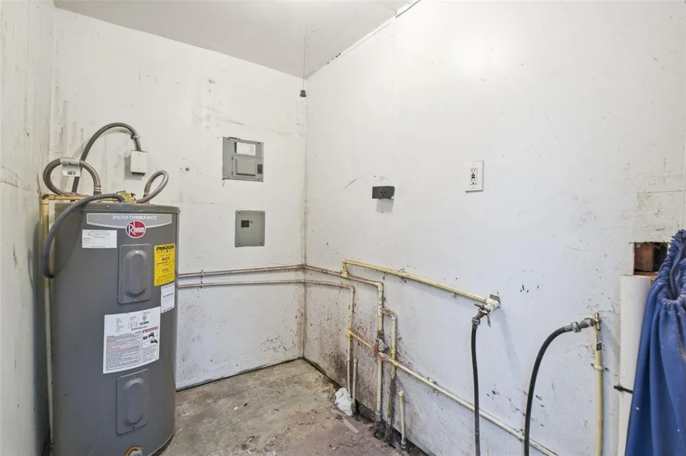 3008 43RD STREET Tampa, FL 33605
