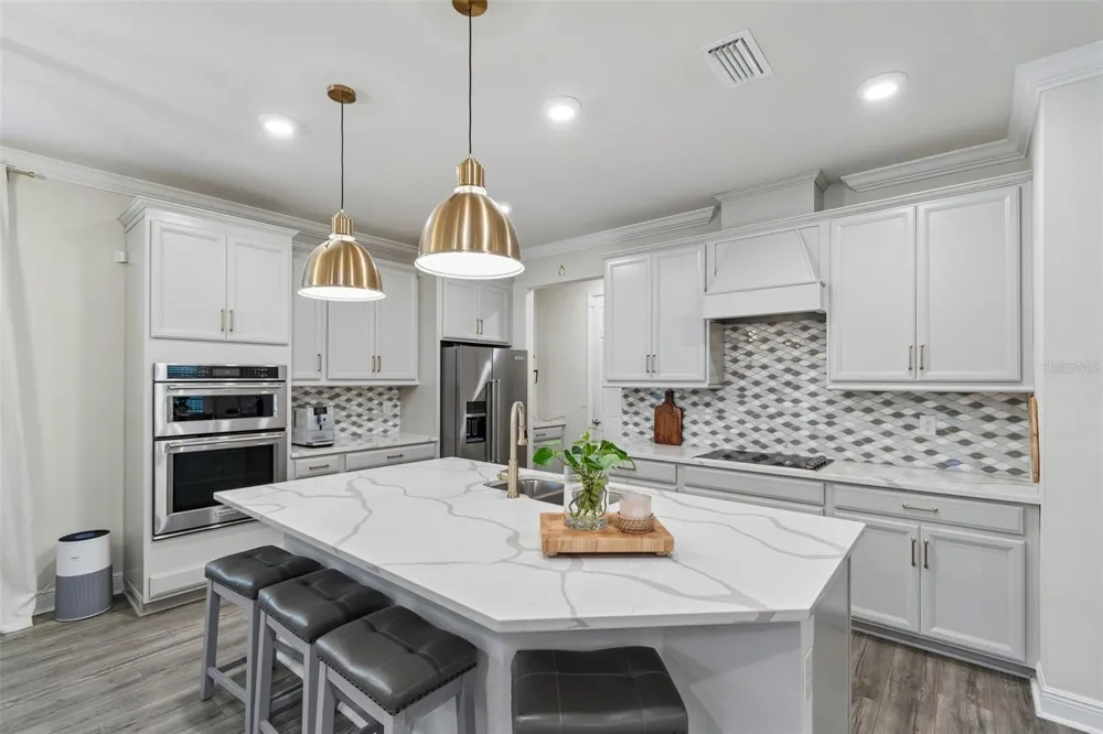 11512 NAVEL ORANGE WAY Tampa, FL 33626