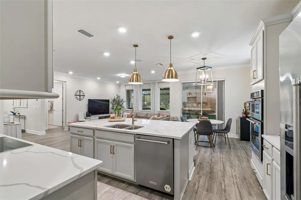 11512 NAVEL ORANGE WAY Tampa, FL 33626