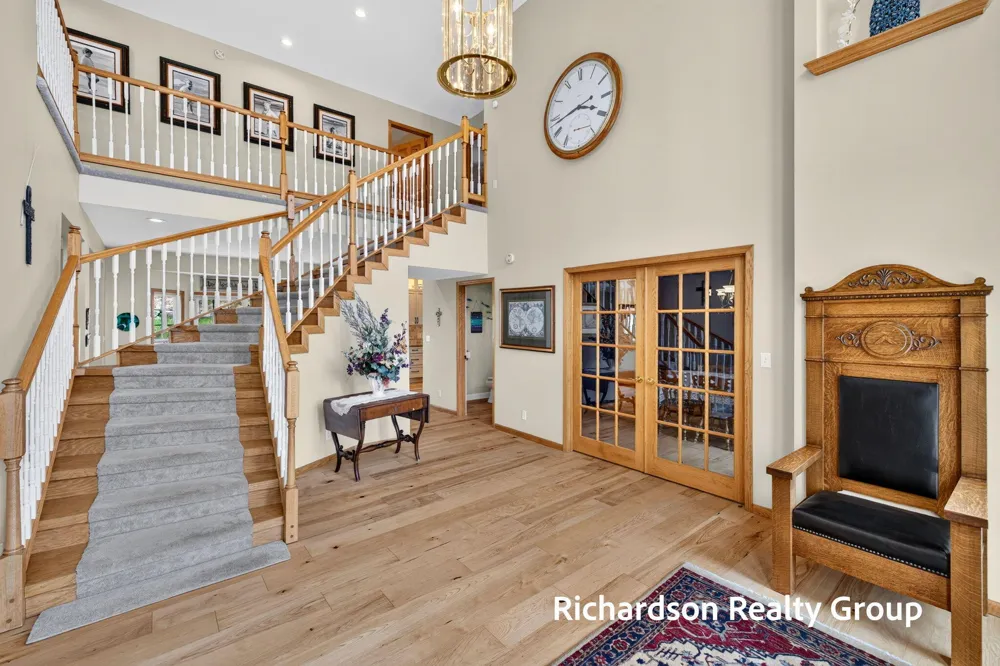 18657 Sioux Drive Spring Lake, MI 49456