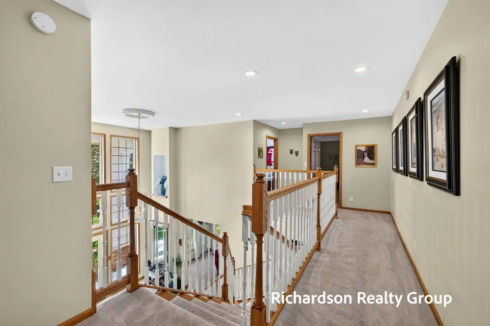 18657 Sioux Drive Spring Lake, MI 49456