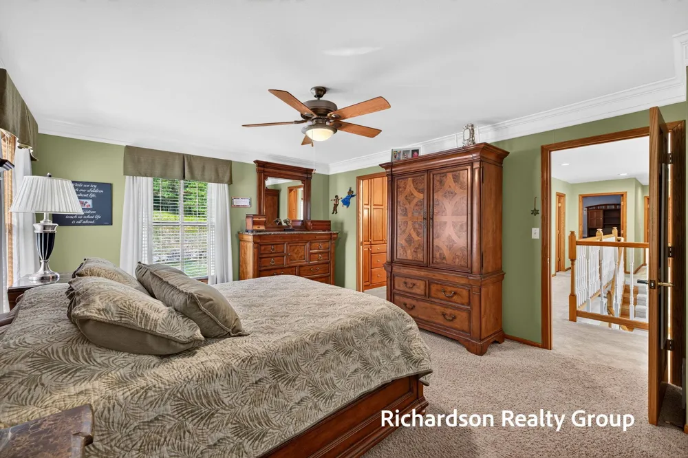 18657 Sioux Drive Spring Lake, MI 49456
