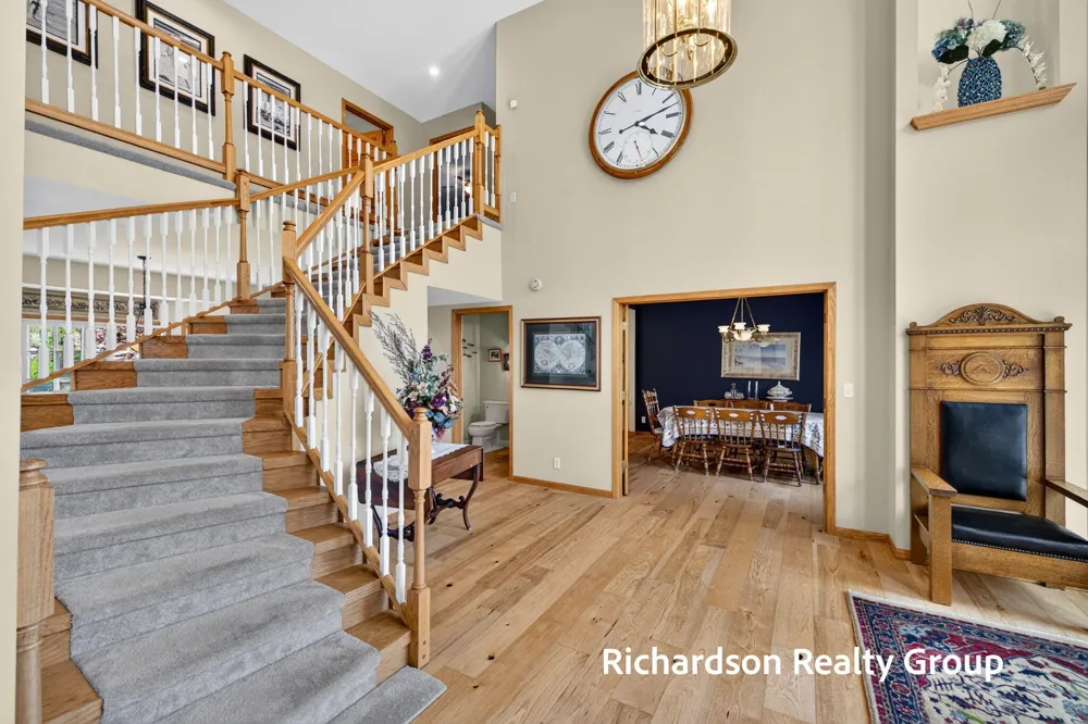 18657 Sioux Drive Spring Lake, MI 49456