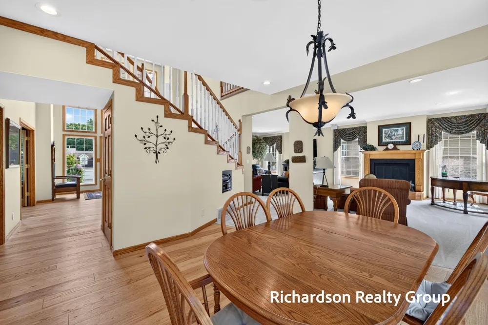 18657 Sioux Drive Spring Lake, MI 49456