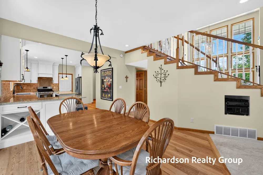 18657 Sioux Drive Spring Lake, MI 49456