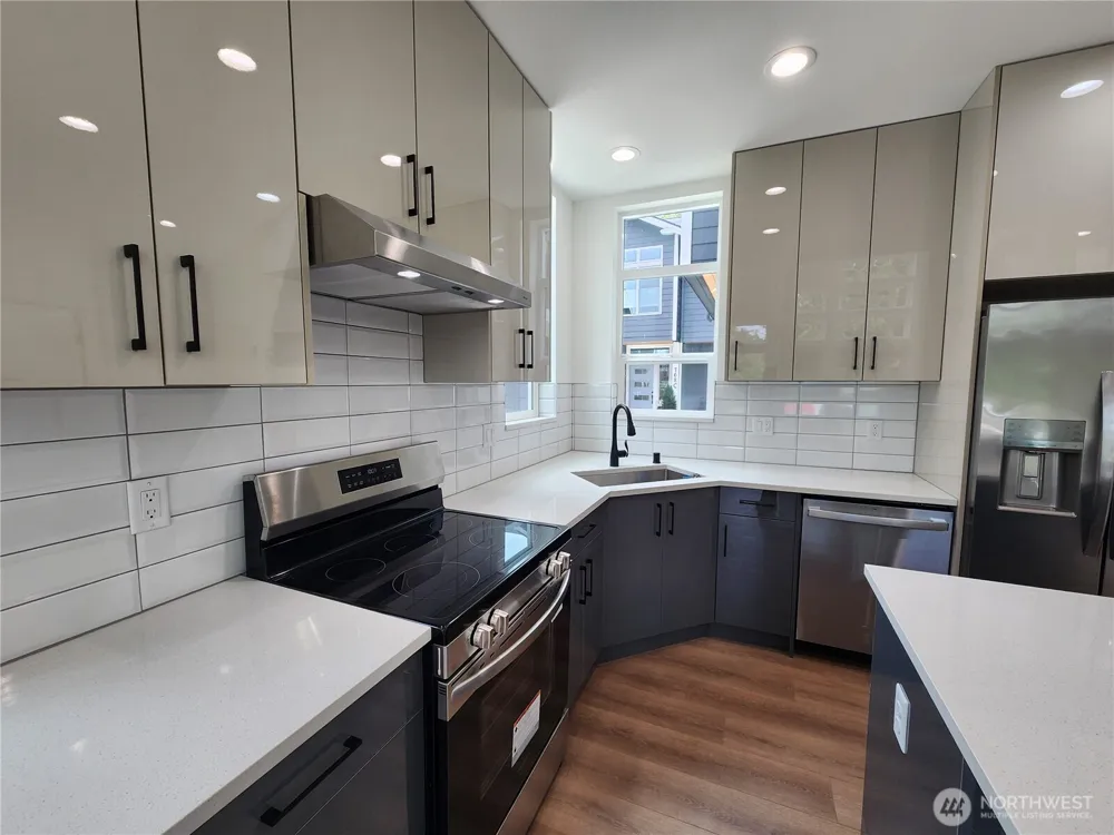 768 Point Brown Avenue SE #D Ocean Shores, WA 98569